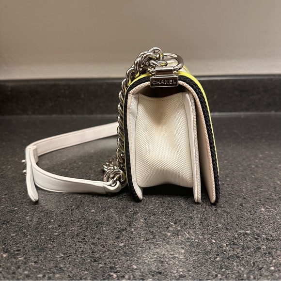 Chanel Canvas Bag boy Fluo Flap Small White Neon - Picture 5 of 16